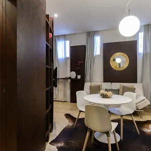 Apartment Trastevere Charme, Rome